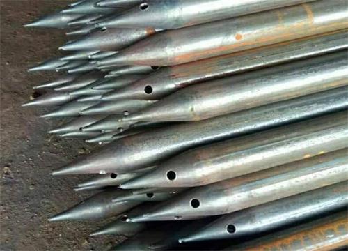 金乡隧道钢花管现货